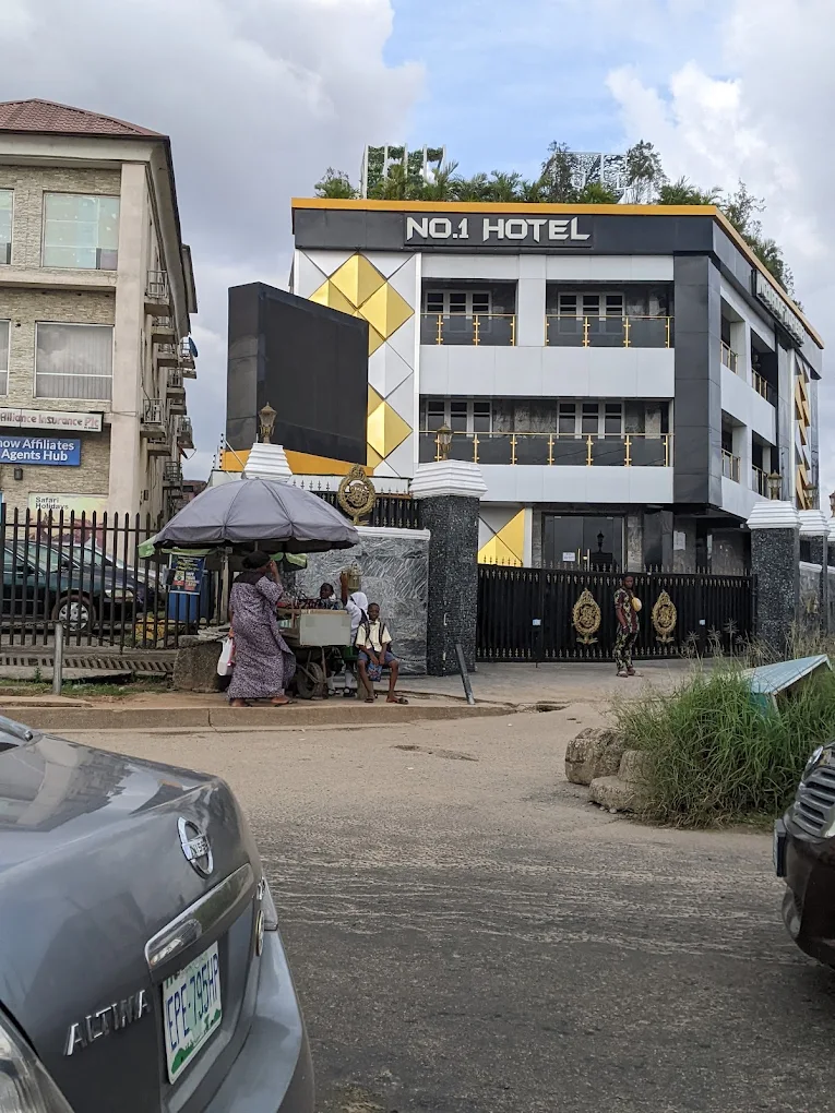 No 1 Hotel