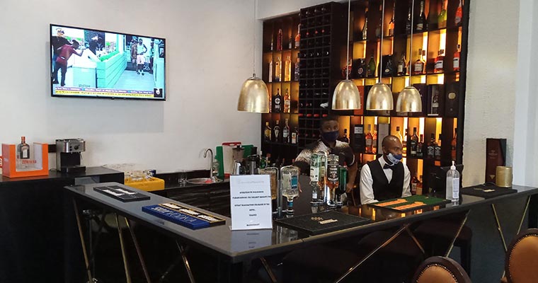Bar