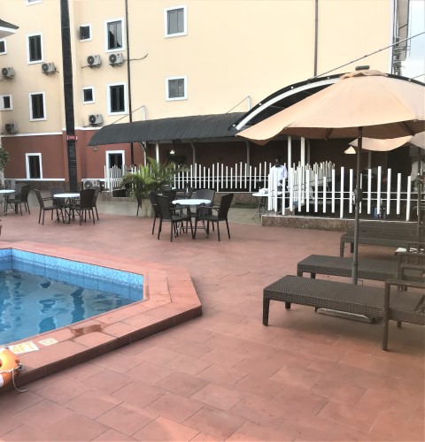 Poolside Lounge