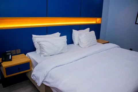 Deluxe