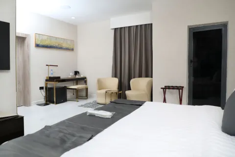 Luxury Suite