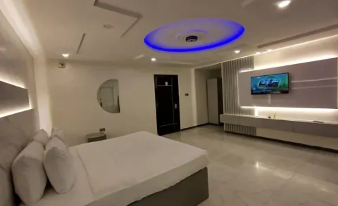 Mayor Room