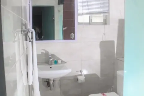 Toilet & Bath