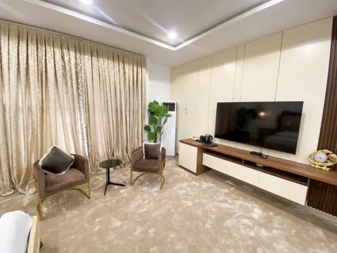 Luxury Suite