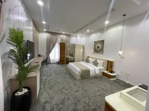 Opal Suite